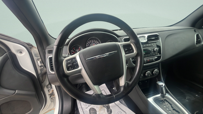 2014 Chrysler 200 Limited