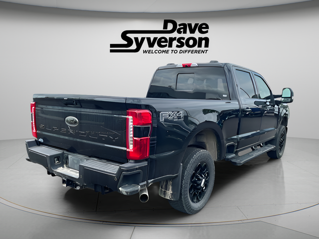 2023 Ford F-350SD Lariat