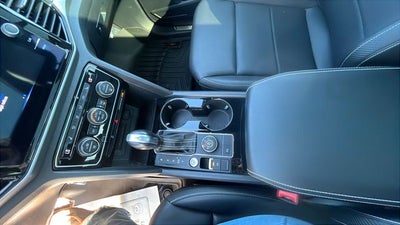 2023 Volkswagen Atlas Cross Sport 3.6L V6 SEL R-Line