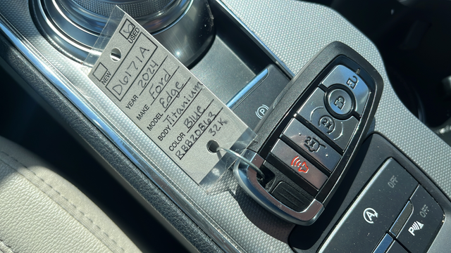 2024 Ford Edge Titanium