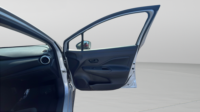 2023 Nissan Versa 1.6 S
