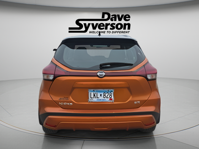 2024 Nissan Kicks SR