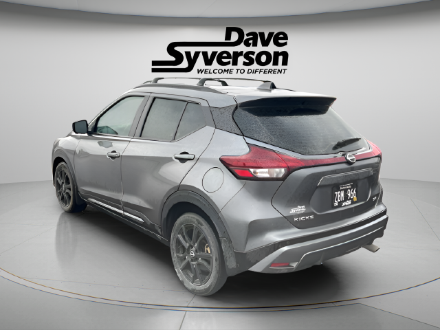 2023 Nissan Kicks SR