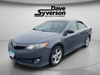 2014 Toyota Camry SE