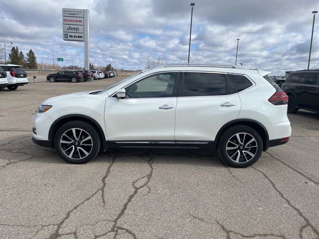 Used 2019 Nissan Rogue SL with VIN 5N1AT2MV9KC747798 for sale in Albert Lea, Minnesota