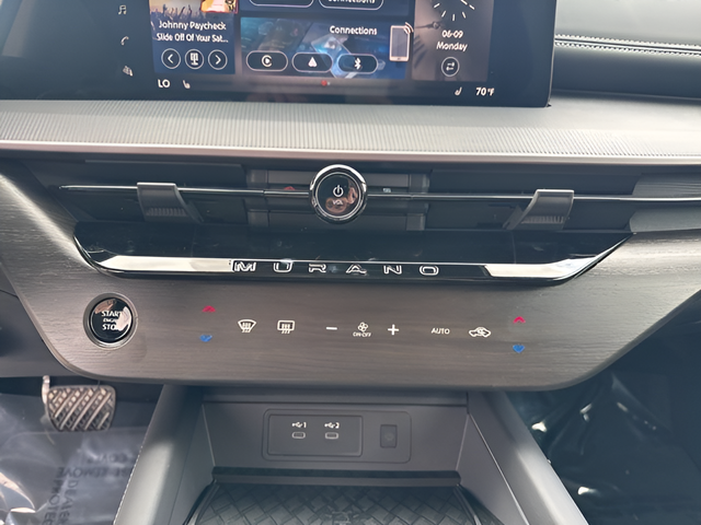 2025 Nissan Murano SV