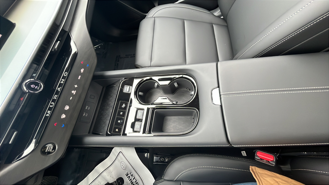 2025 Nissan Murano SL