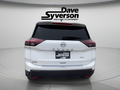 2026 Nissan Rogue SV