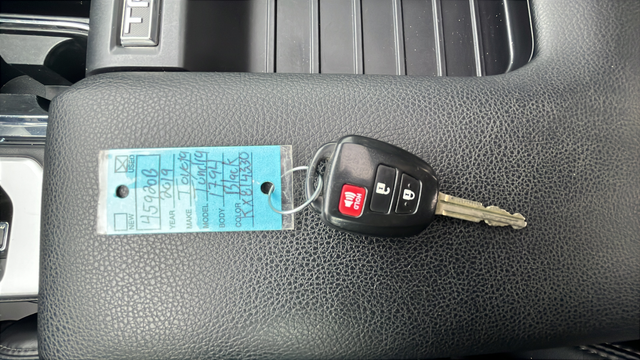 2019 Toyota Tundra Platinum 5.7L V8