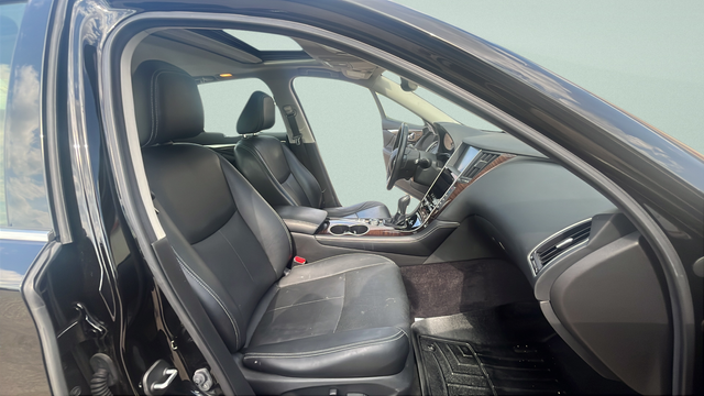 2015 INFINITI Q50 Premium