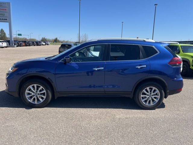 Used 2018 Nissan Rogue SV with VIN JN8AT2MV3JW355146 for sale in Albert Lea, Minnesota